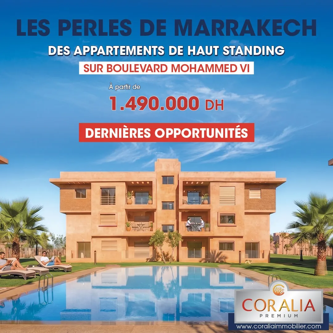 Immeuble d'appartements de haut standing du projet Les Perles de Marrakech, avec piscine et palmiers, sur le boulevard Mohammed VI